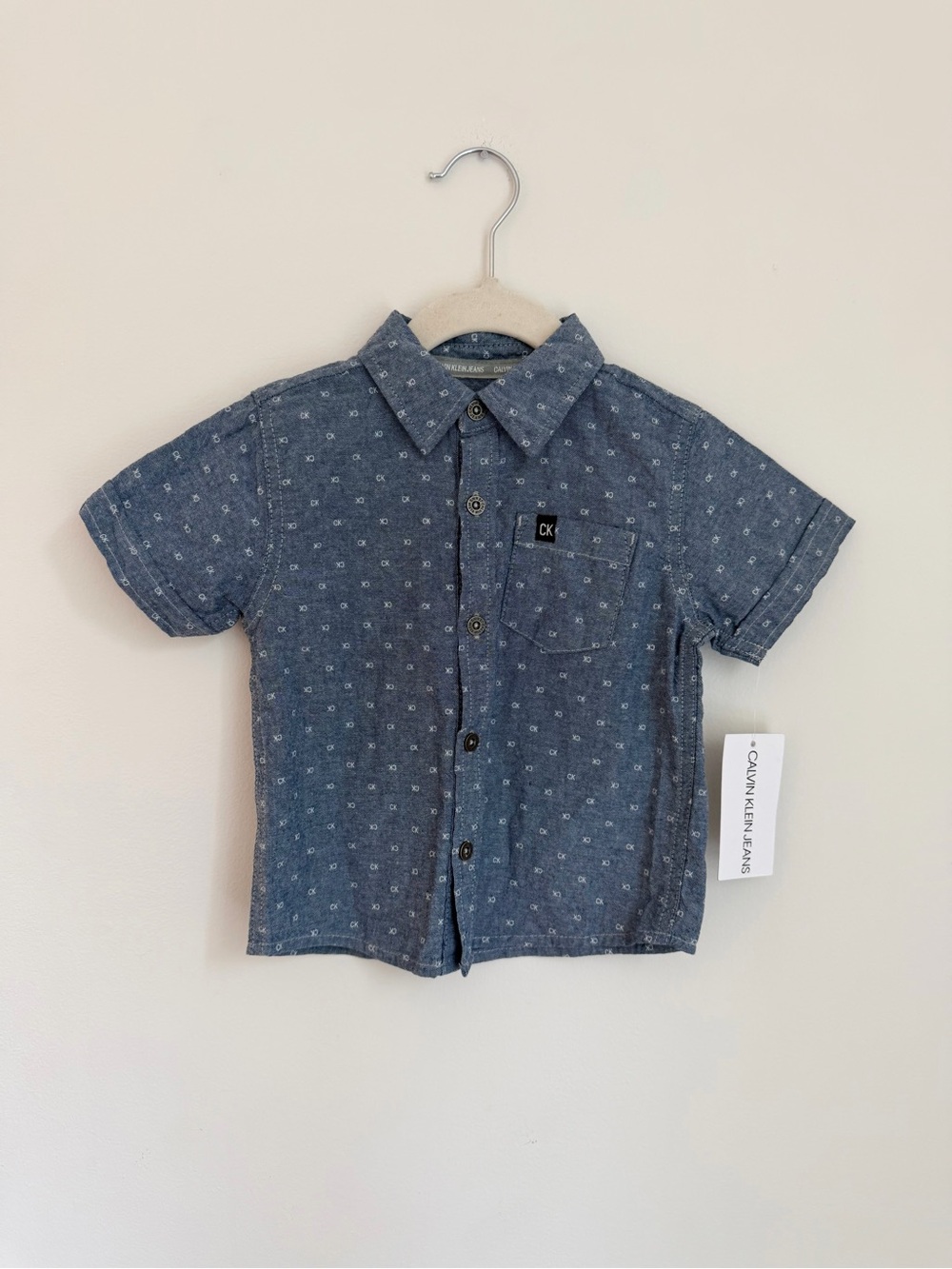 Calvin Klein Short-Sleeve Button-Up Shirt NWT (Size 18m)